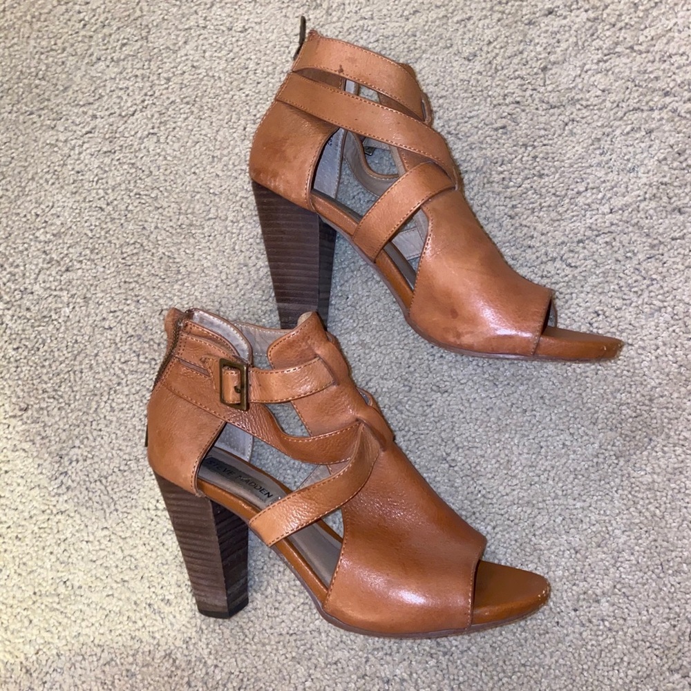 Steve Madden Brown Peep Toe Block Heel